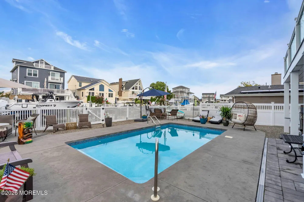 25 Sunrise Way Toms River, NJ 08753