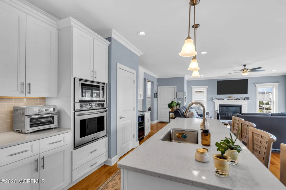 25 Sunrise Way Toms River, NJ 08753