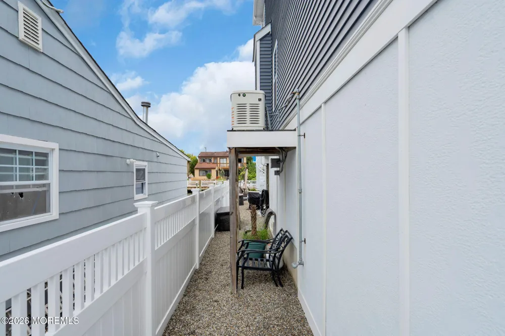25 Sunrise Way Toms River, NJ 08753