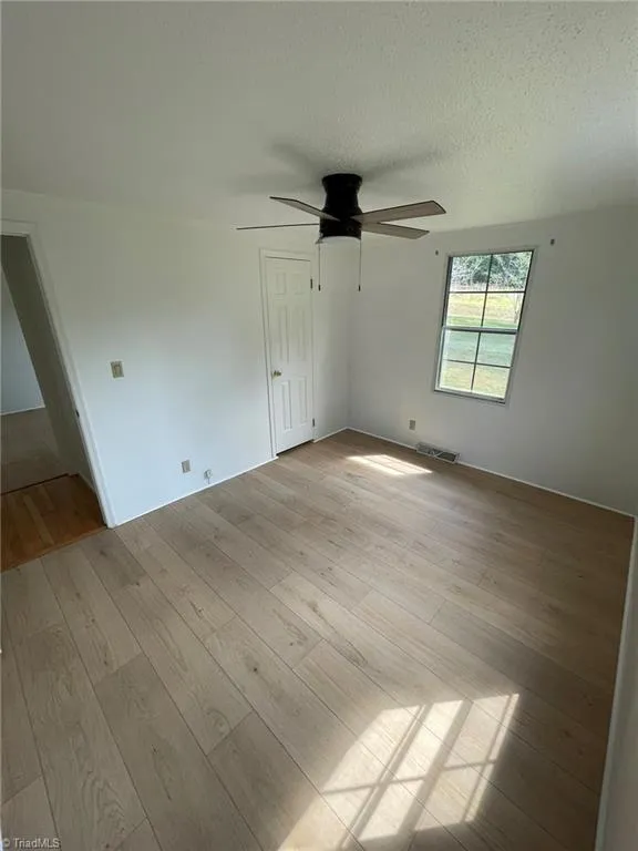 1041 Brooks Road Reidsville, NC 27320