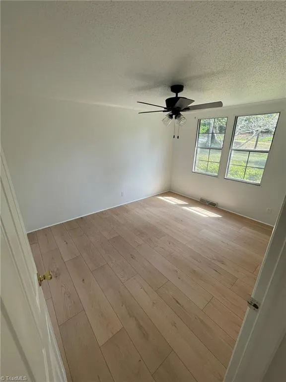 1041 Brooks Road Reidsville, NC 27320