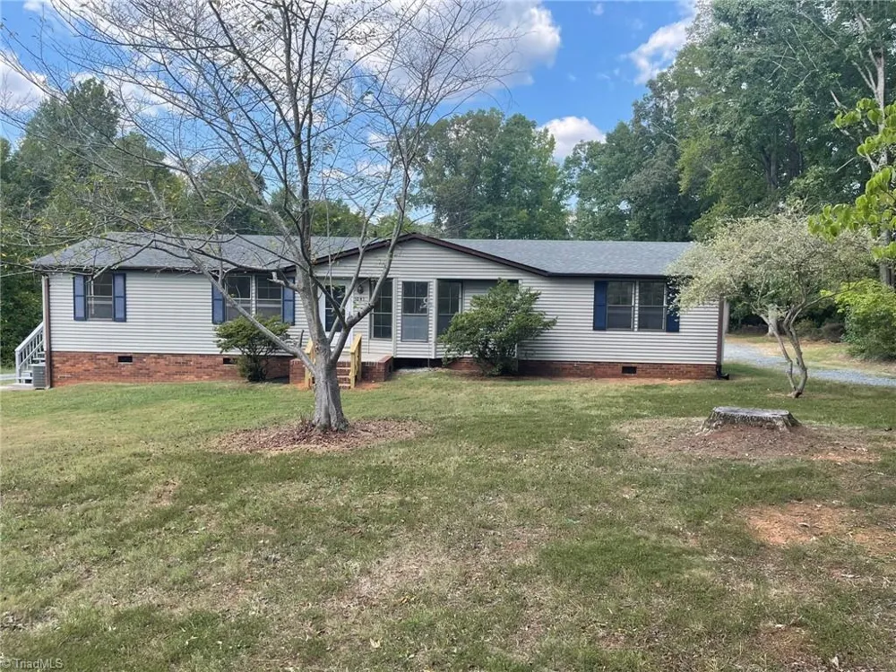 1041 Brooks Road Reidsville, NC 27320