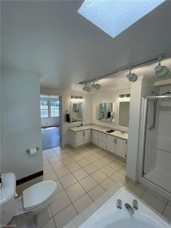 1041 Brooks Road Reidsville, NC 27320