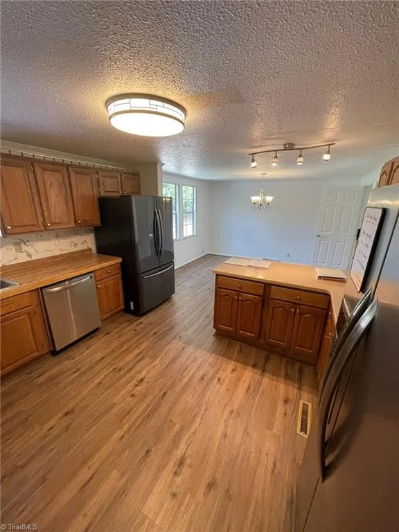 1041 Brooks Road Reidsville, NC 27320