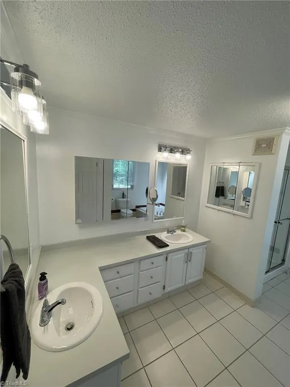1041 Brooks Road Reidsville, NC 27320