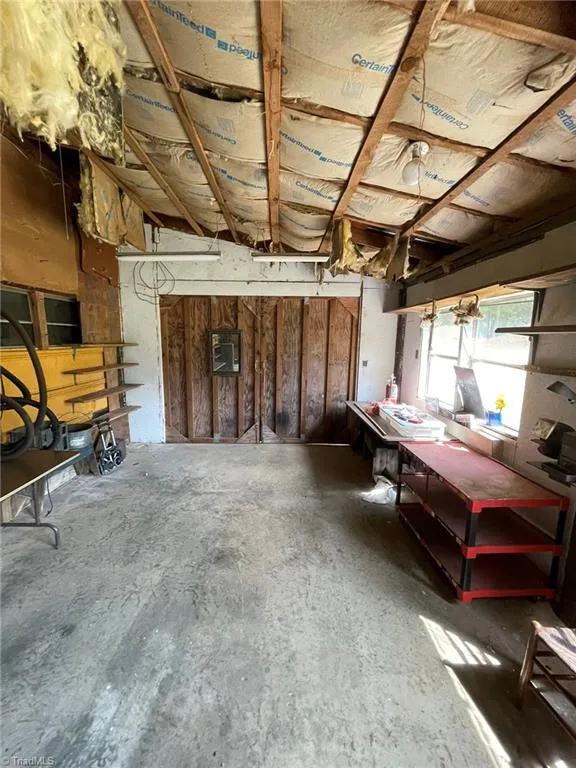 1041 Brooks Road Reidsville, NC 27320