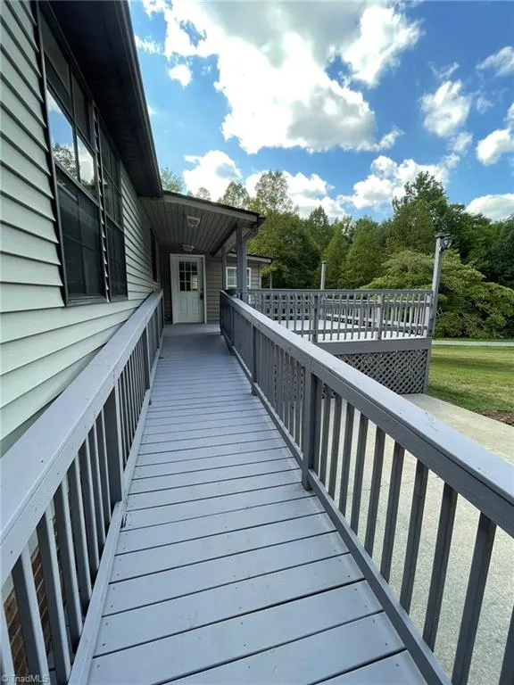 1041 Brooks Road Reidsville, NC 27320