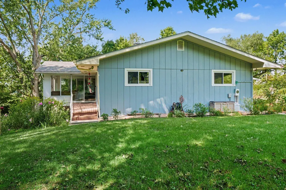 5953 Pokagon Road Berrien Township, MI 49103