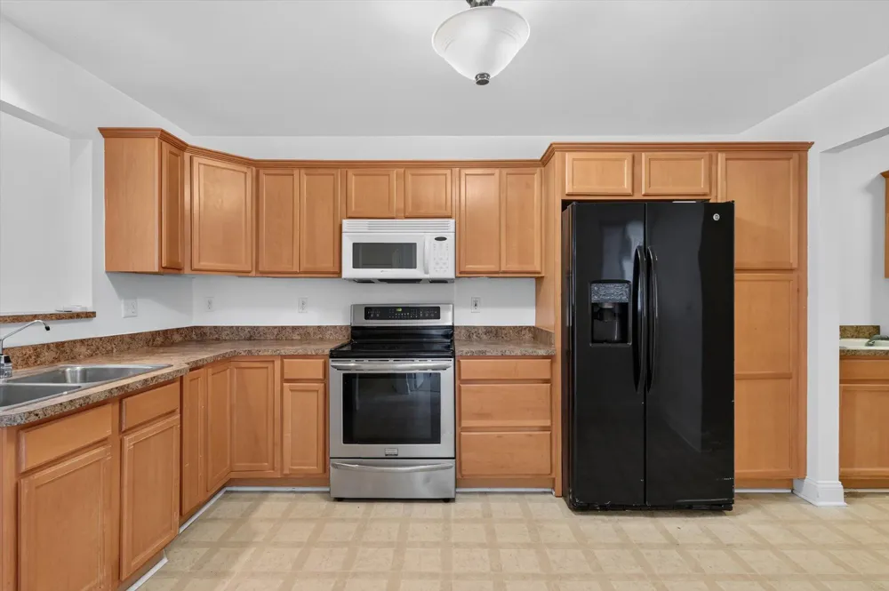 35251 Silver Maple Drive Clinton Charter Township, MI 48035