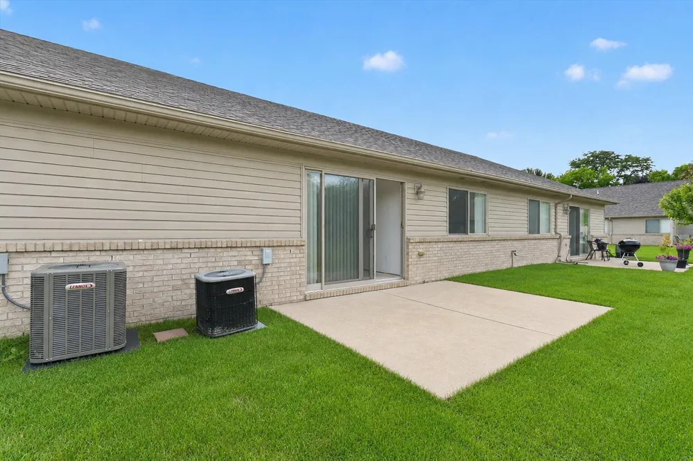 35251 Silver Maple Drive Clinton Charter Township, MI 48035