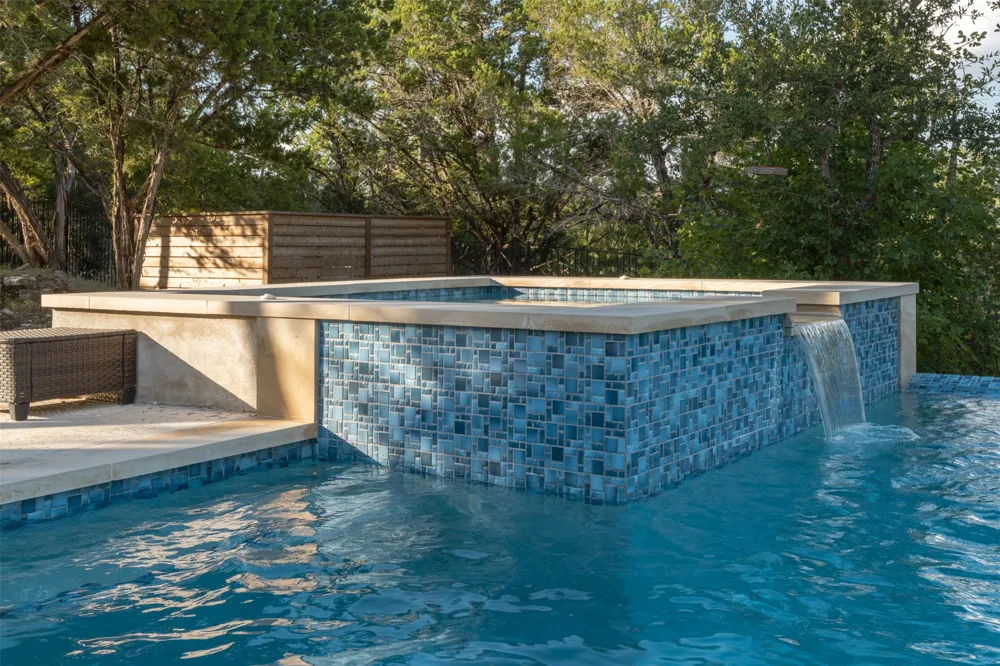 231 Gaucho Way Dripping Springs, TX 78620