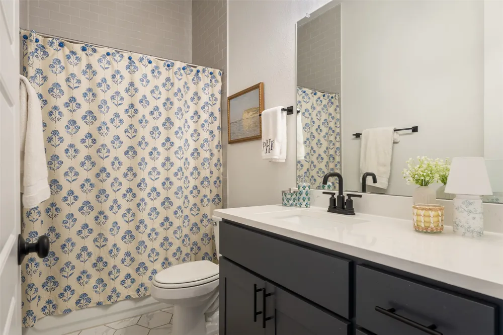 231 Gaucho Way Dripping Springs, TX 78620