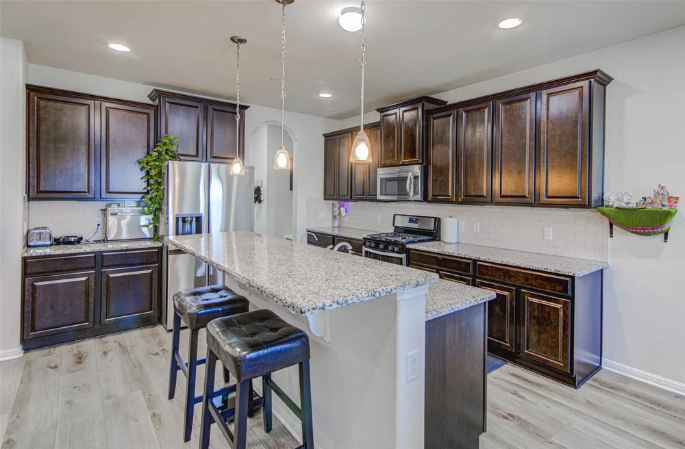 2214 S Lakeline Boulevard #417 Cedar Park, TX 78613