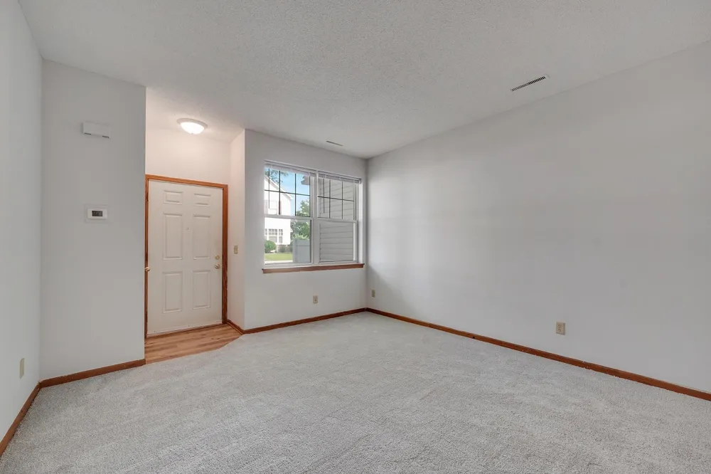 966 Princeton Avenue Shakopee, MN 55379