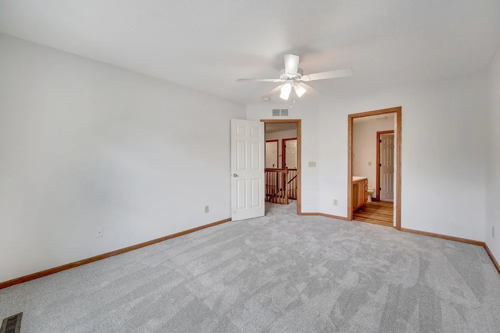 966 Princeton Avenue Shakopee, MN 55379