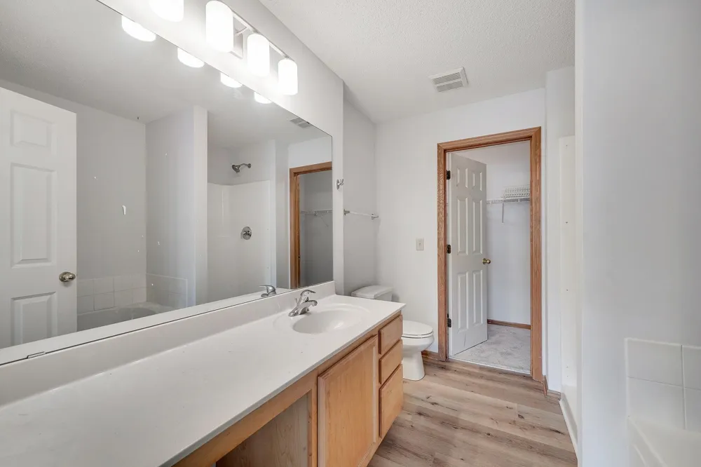 966 Princeton Avenue Shakopee, MN 55379