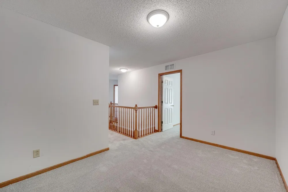 966 Princeton Avenue Shakopee, MN 55379