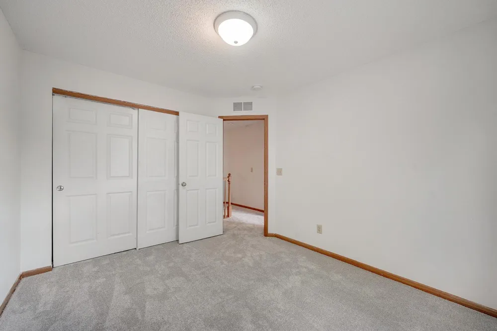966 Princeton Avenue Shakopee, MN 55379