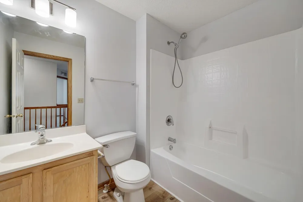 966 Princeton Avenue Shakopee, MN 55379
