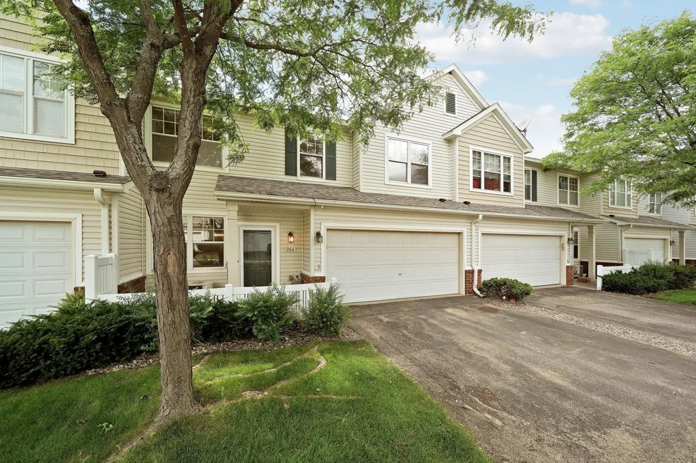 966 Princeton Avenue Shakopee, MN 55379