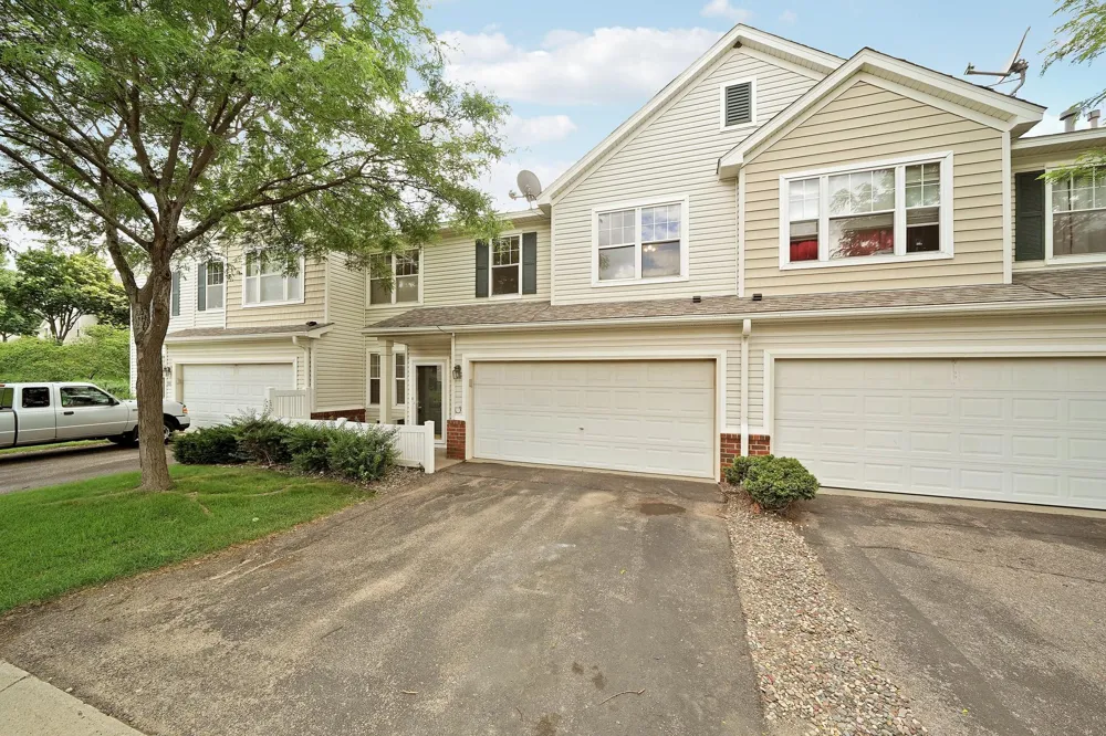 966 Princeton Avenue Shakopee, MN 55379