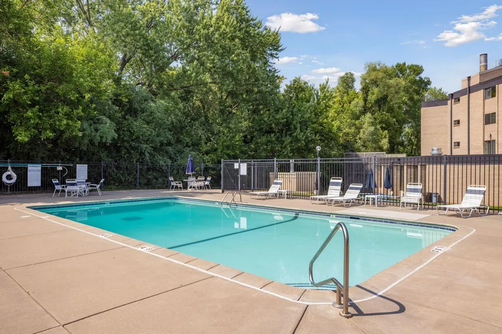 6710 Vernon Avenue S #406 Edina, MN 55436