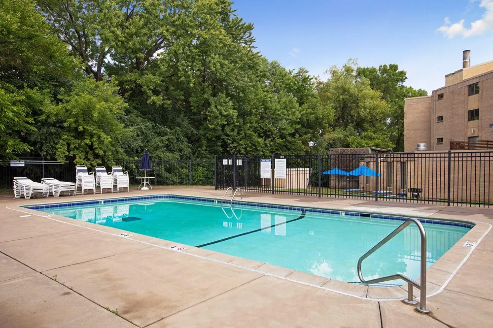 6710 Vernon Avenue S #406 Edina, MN 55436