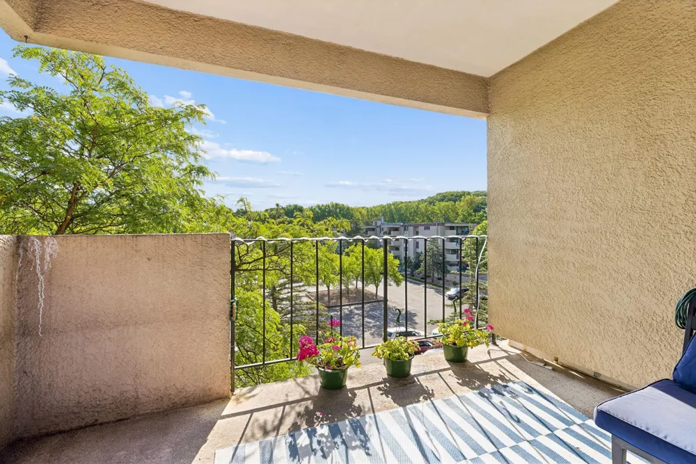 6710 Vernon Avenue S #406 Edina, MN 55436