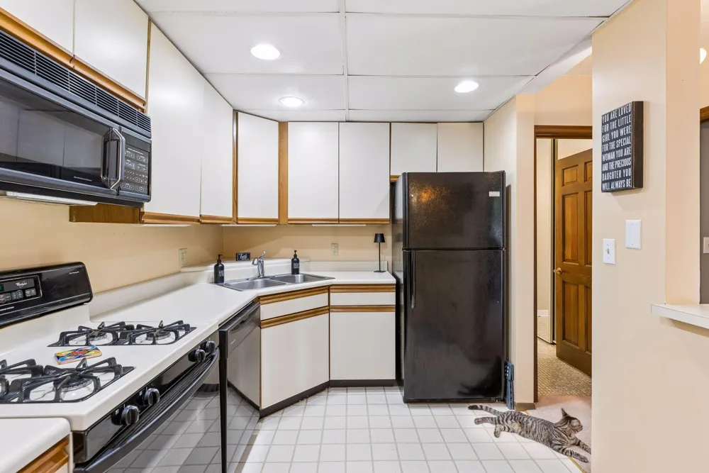 6710 Vernon Avenue S #406 Edina, MN 55436