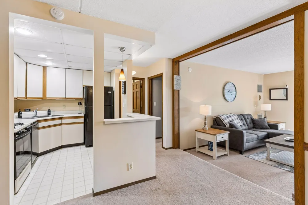 6710 Vernon Avenue S #406 Edina, MN 55436
