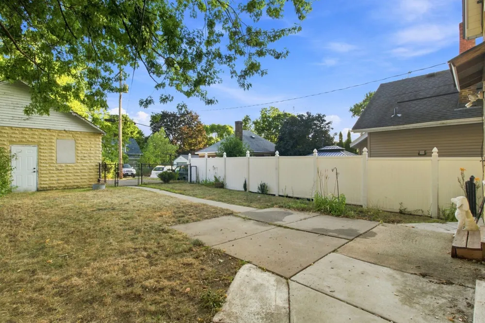 190 Annapolis Street E West Saint Paul, MN 55118
