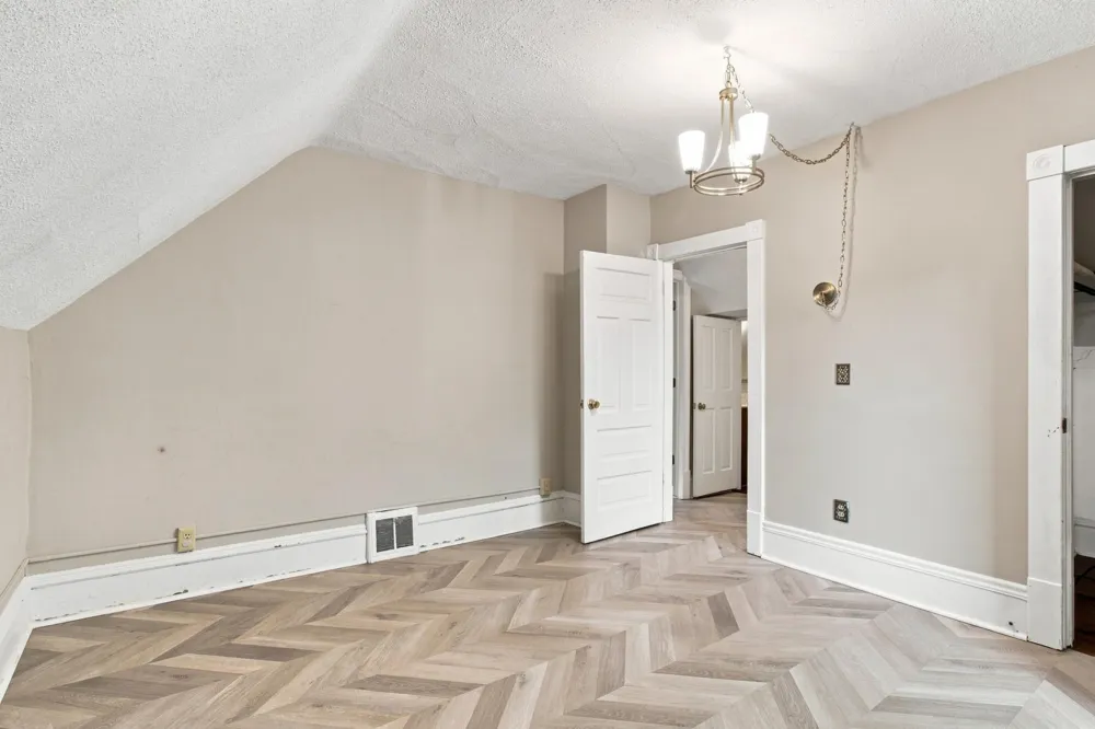 190 Annapolis Street E West Saint Paul, MN 55118