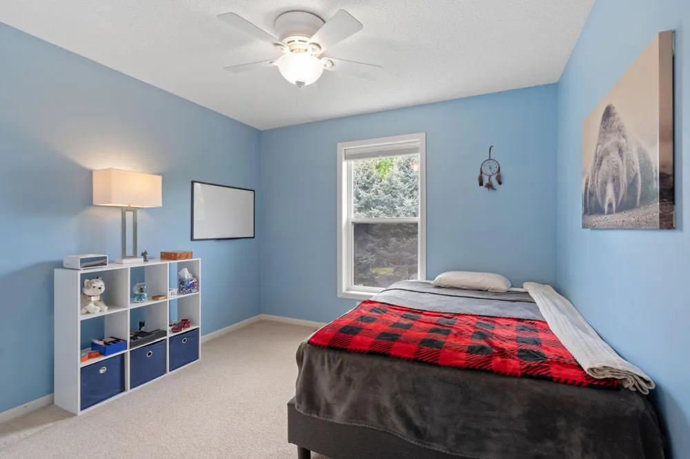 8018 Greenbriar Lane Woodbury, MN 55125