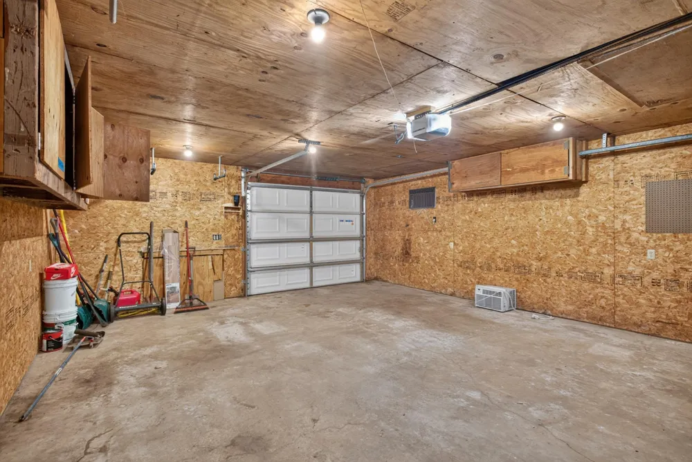 9636 Heath Avenue S Cottage Grove, MN 55016