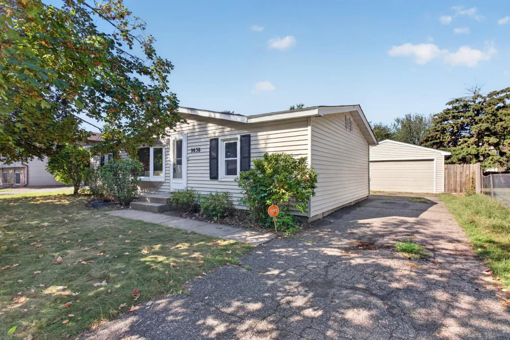 9636 Heath Avenue S Cottage Grove, MN 55016