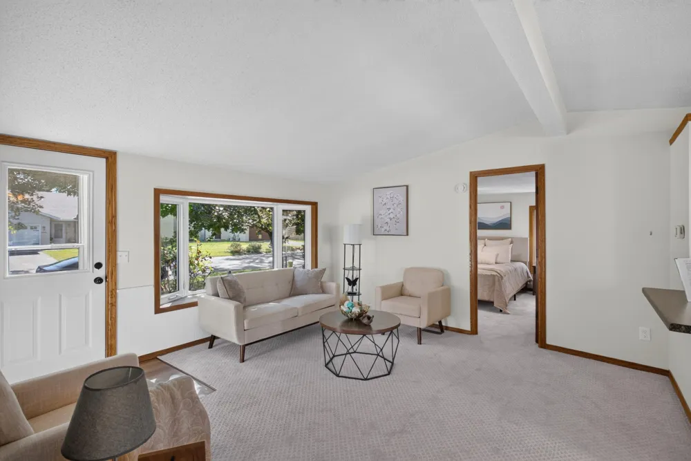9636 Heath Avenue S Cottage Grove, MN 55016