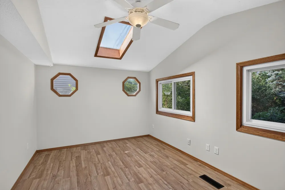9636 Heath Avenue S Cottage Grove, MN 55016