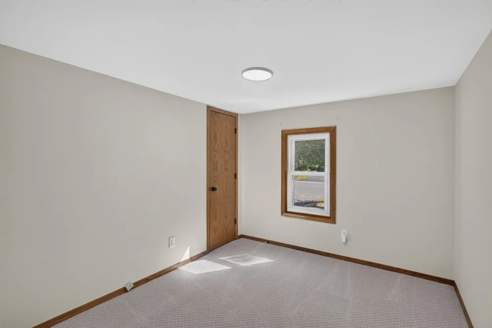 9636 Heath Avenue S Cottage Grove, MN 55016