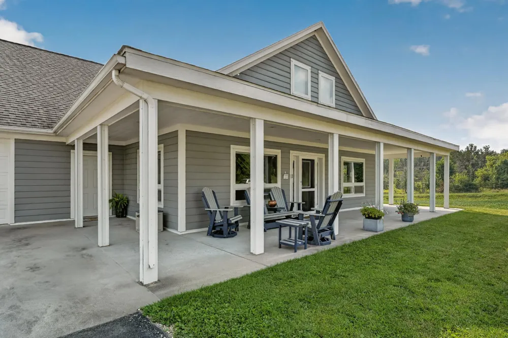 4459 130th Street NW Mazeppa, MN 55956