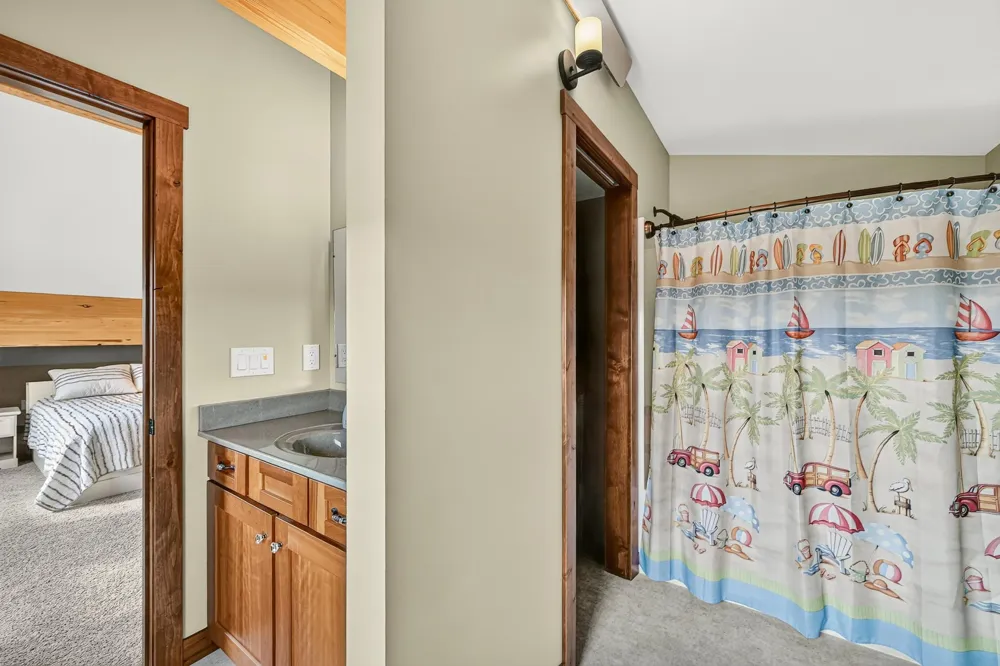 4459 130th Street NW Mazeppa, MN 55956