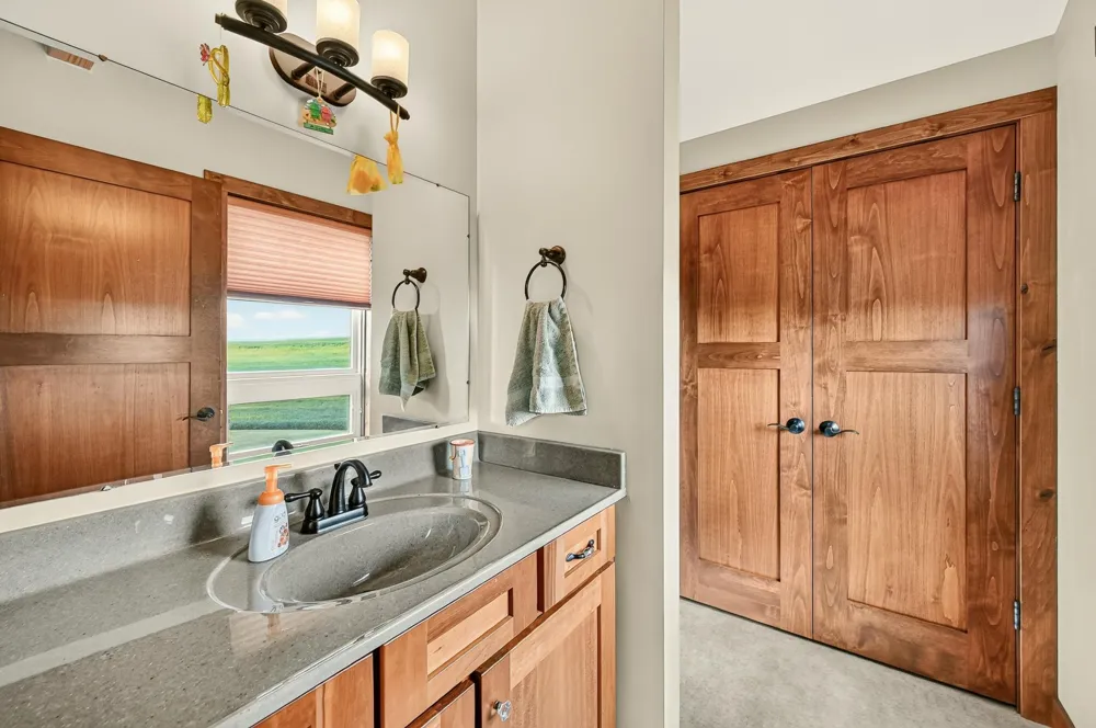 4459 130th Street NW Mazeppa, MN 55956