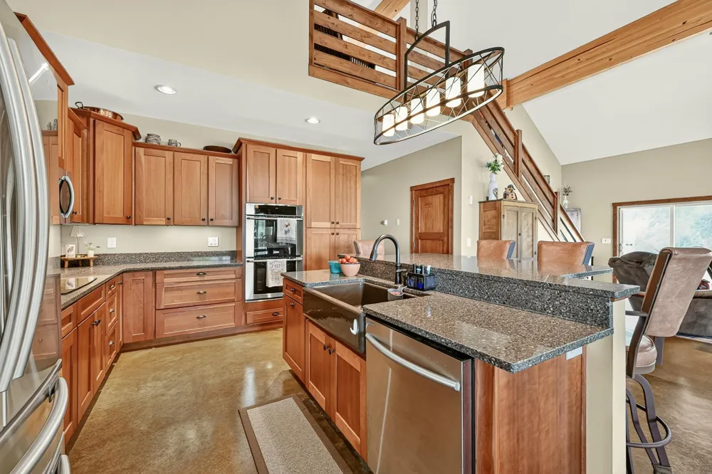 4459 130th Street NW Mazeppa, MN 55956
