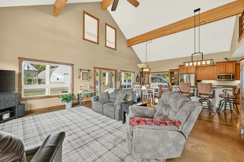 4459 130th Street NW Mazeppa, MN 55956