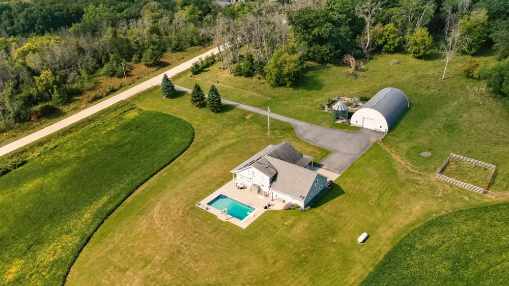 4459 130th Street NW Mazeppa, MN 55956