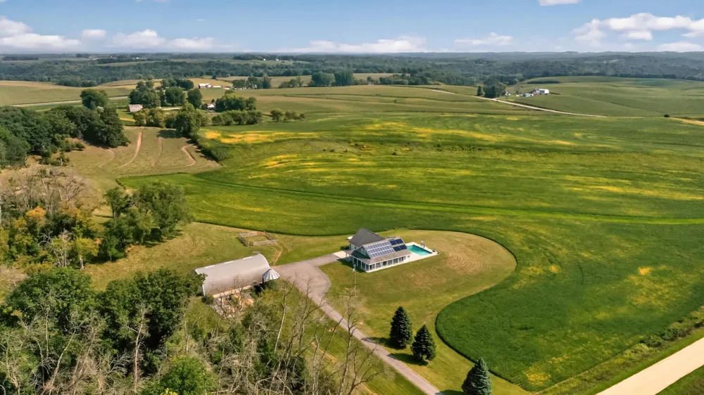 4459 130th Street NW Mazeppa, MN 55956