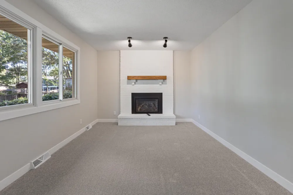 13025 Eldorado Street NE Blaine, MN 55449