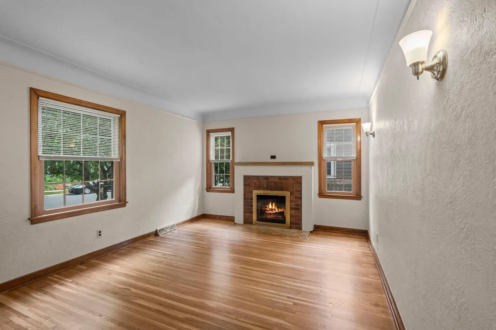 5750 Pleasant Avenue Minneapolis, MN 55419
