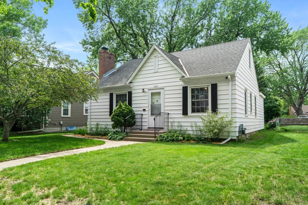 5750 Pleasant Avenue Minneapolis, MN 55419