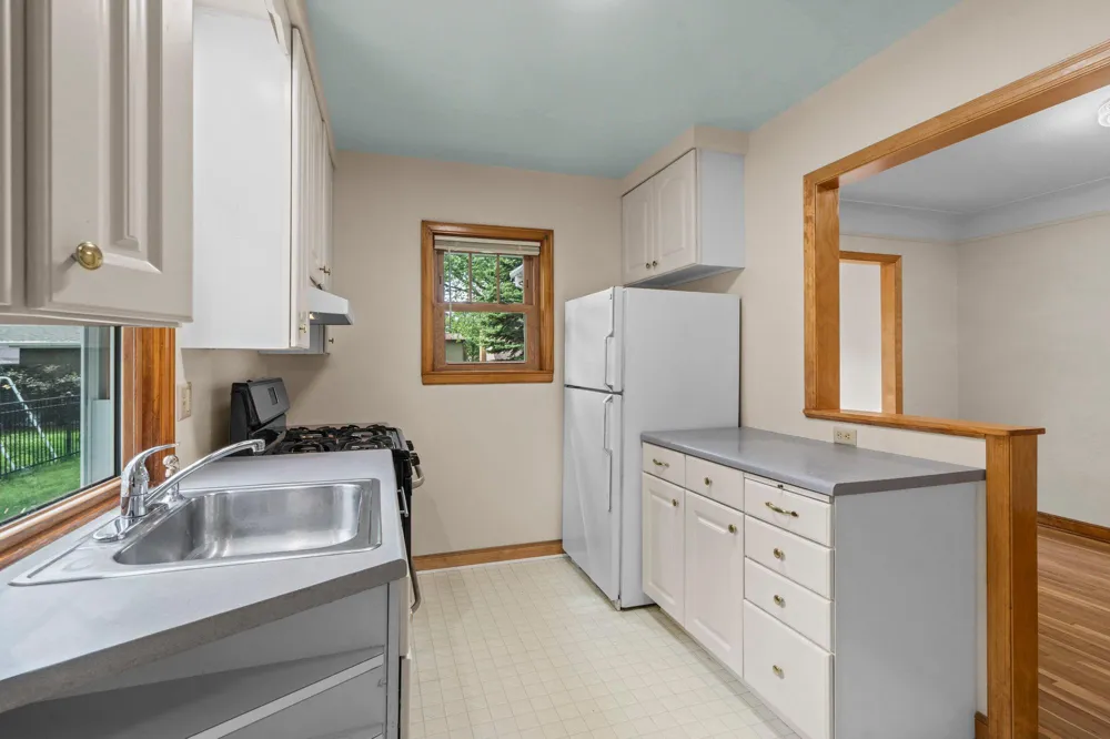 5750 Pleasant Avenue Minneapolis, MN 55419