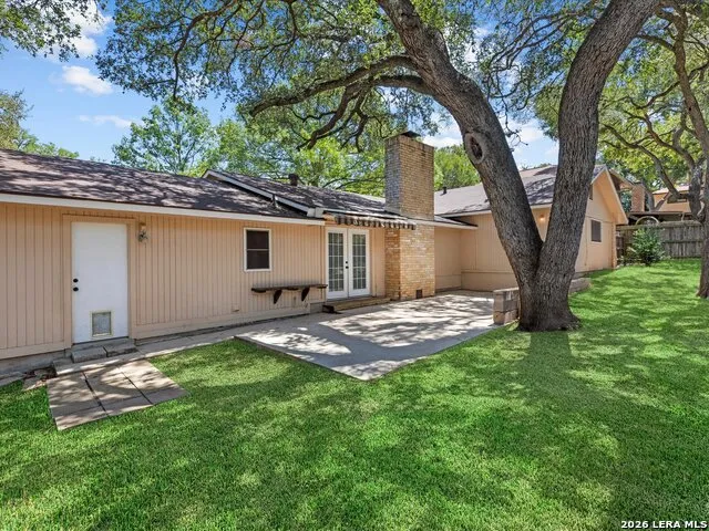 102 Mossridge Universal City, TX 78148